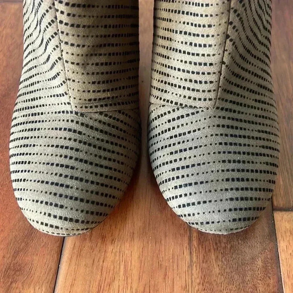 Nichole CeCe Women's Tan Leather 3" Block Heels 8 M Booties Zipper 7" Tall - Picture 2 of 9